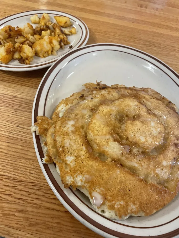 Cinnamon Roll Pancakes